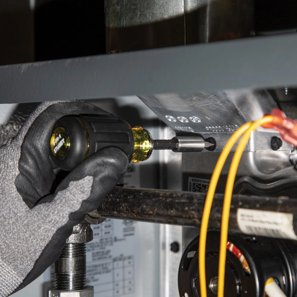 Klein 32308 8-in-1 Multi-Bit Adjustable Length Stubby Screwdriver 6 Klein 32308 8-in-1 Multi-Bit Adjustable Length Stubby Screwdriver - Image 6