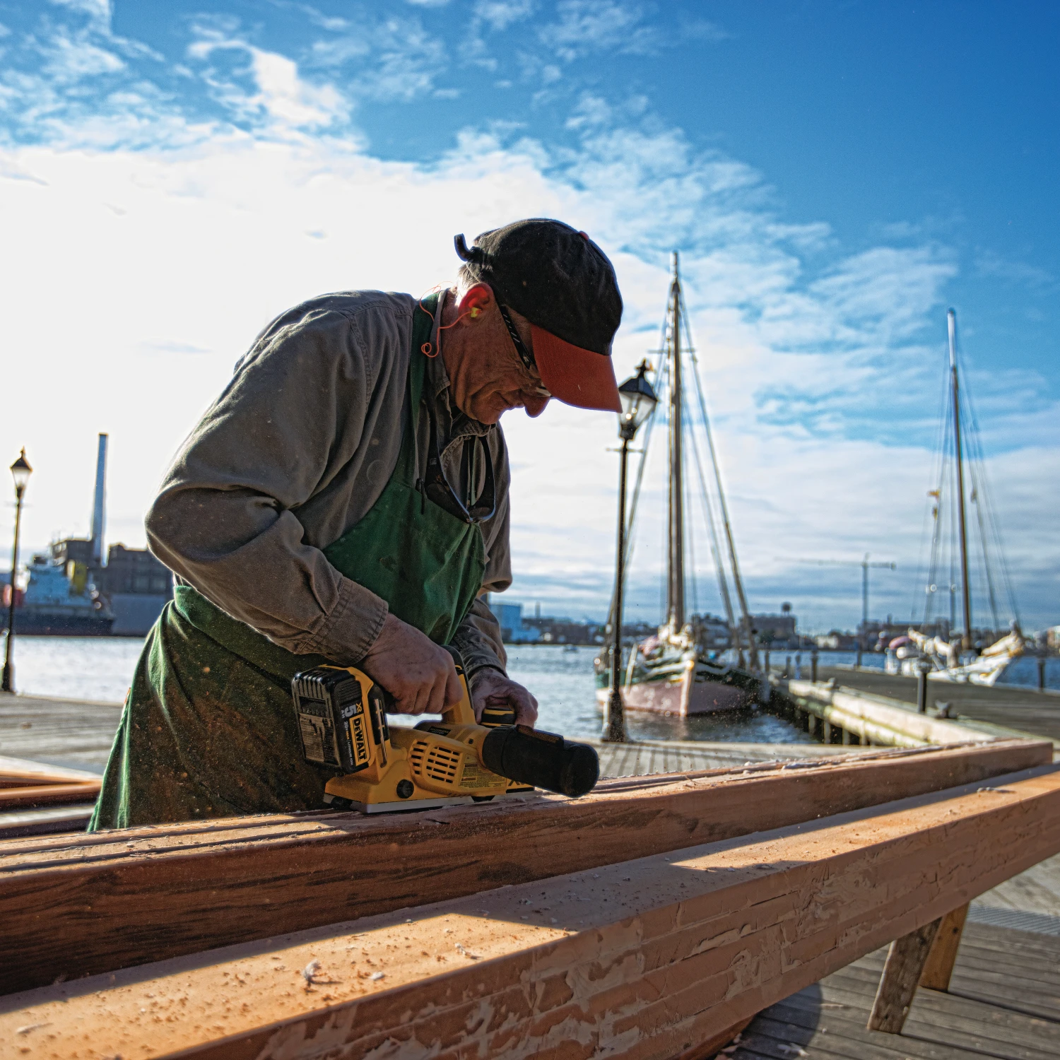 DeWalt DCP580B Cordless Planer (Tool Only) 2 DeWalt DCP580B Cordless Planer (Tool Only) - Image 2