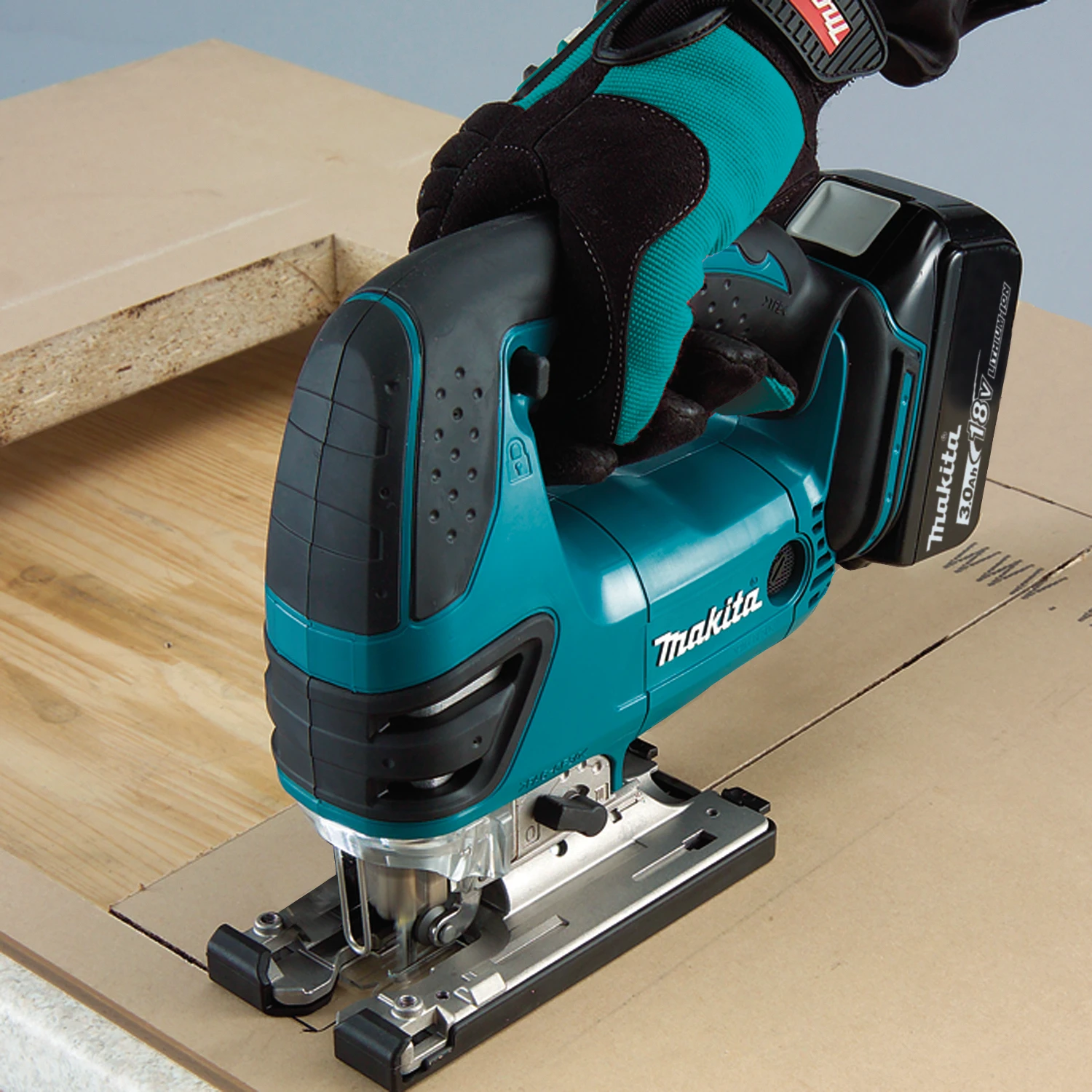 Makita XVJ03 LXT 18 Volt Cordless Jig Saw Kit 3 Makita XVJ03 LXT 18 Volt Cordless Jig Saw Kit - Image 3