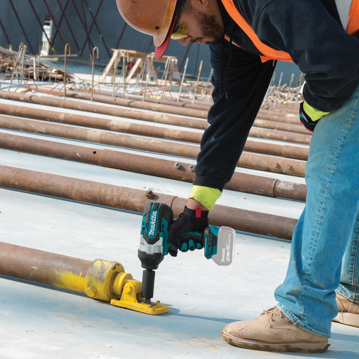 Makita XWT08Z 18V LXT High Torque 1/2" Square Drive Impact Wrench (Tool Only) 5 Makita XWT08Z 18V LXT High Torque 1/2" Square Drive Impact Wrench (Tool Only) - Image 5