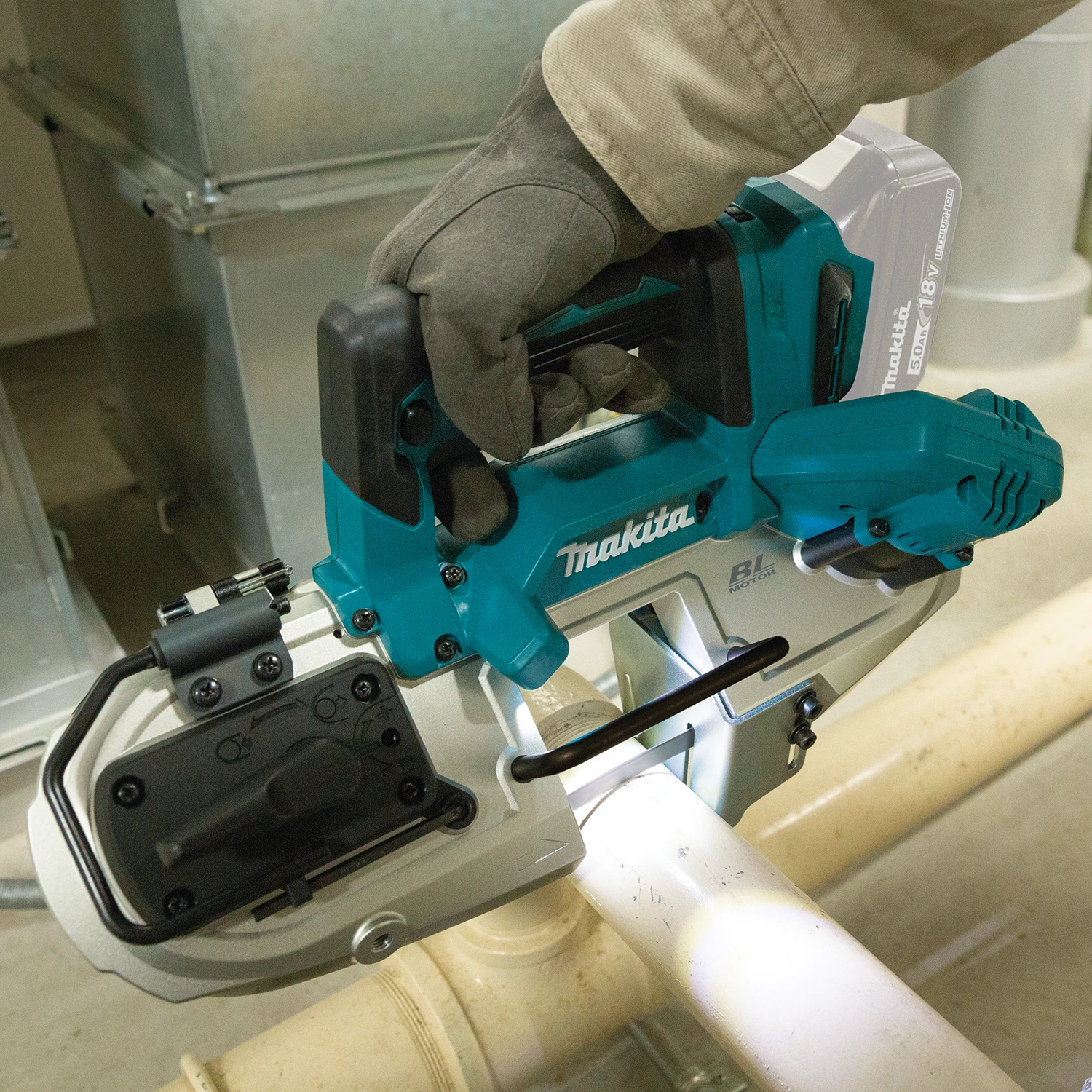 Makita XBP04Z LXT 18 Volt Compact Brushless Band Saw (Tool Only) 2 Makita XBP04Z LXT 18 Volt Compact Brushless Band Saw (Tool Only) - Image 2