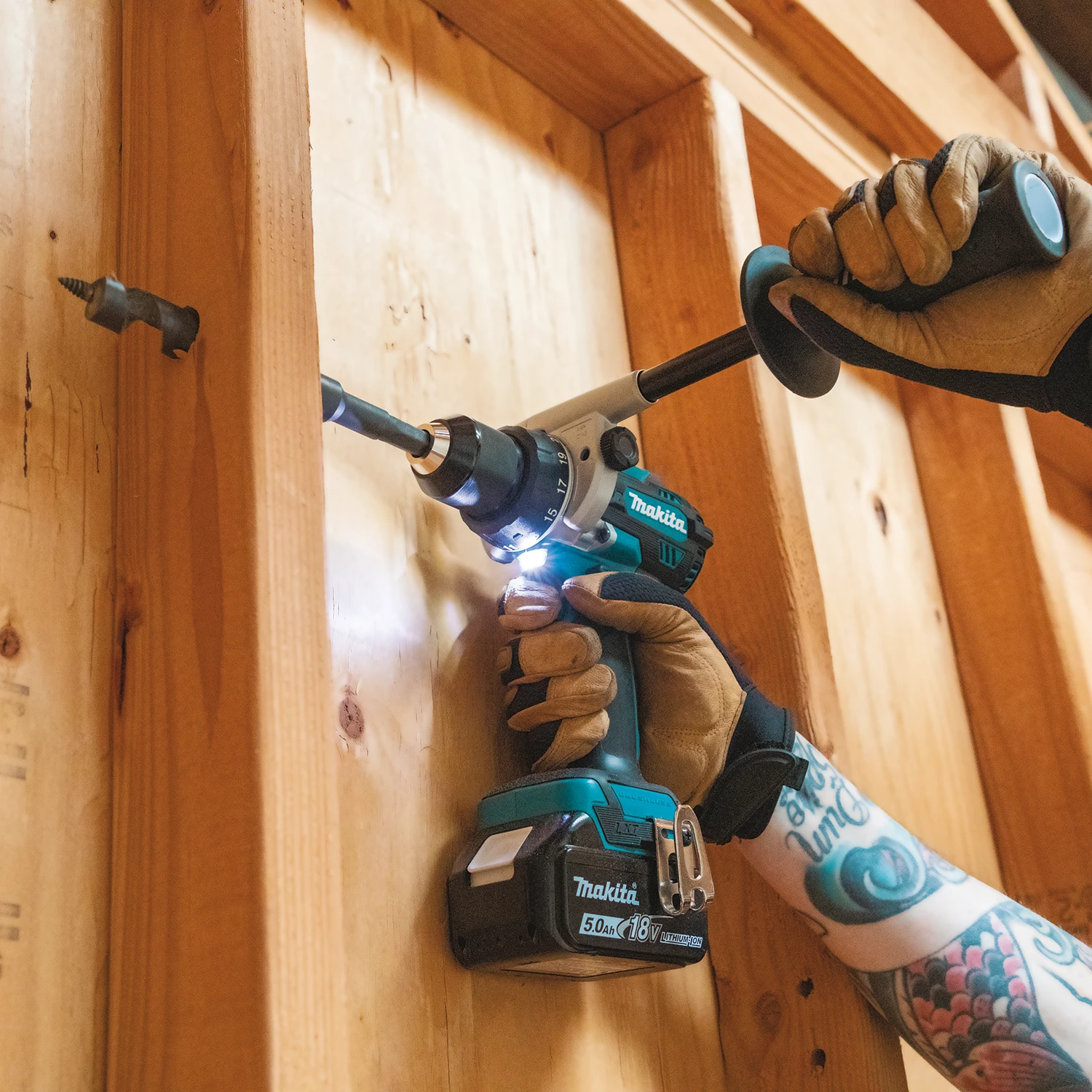 Makita XT288T 18V LXT Brushless Cordless 2 Tool Combo Kit 5 Makita XT288T 18V LXT Brushless Cordless 2 Tool Combo Kit - Image 5